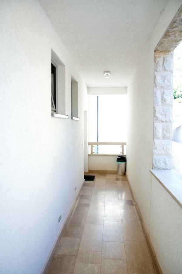Apartment Dobrota Котор Экстерьер фото