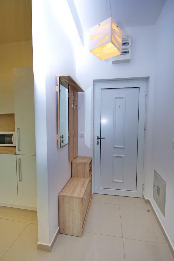 Apartment Dobrota Котор Экстерьер фото